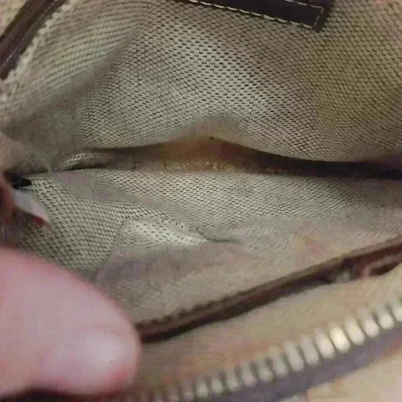 Dooney and Bourke crossbody purse(small)..Vintage - Picture 13 of 15